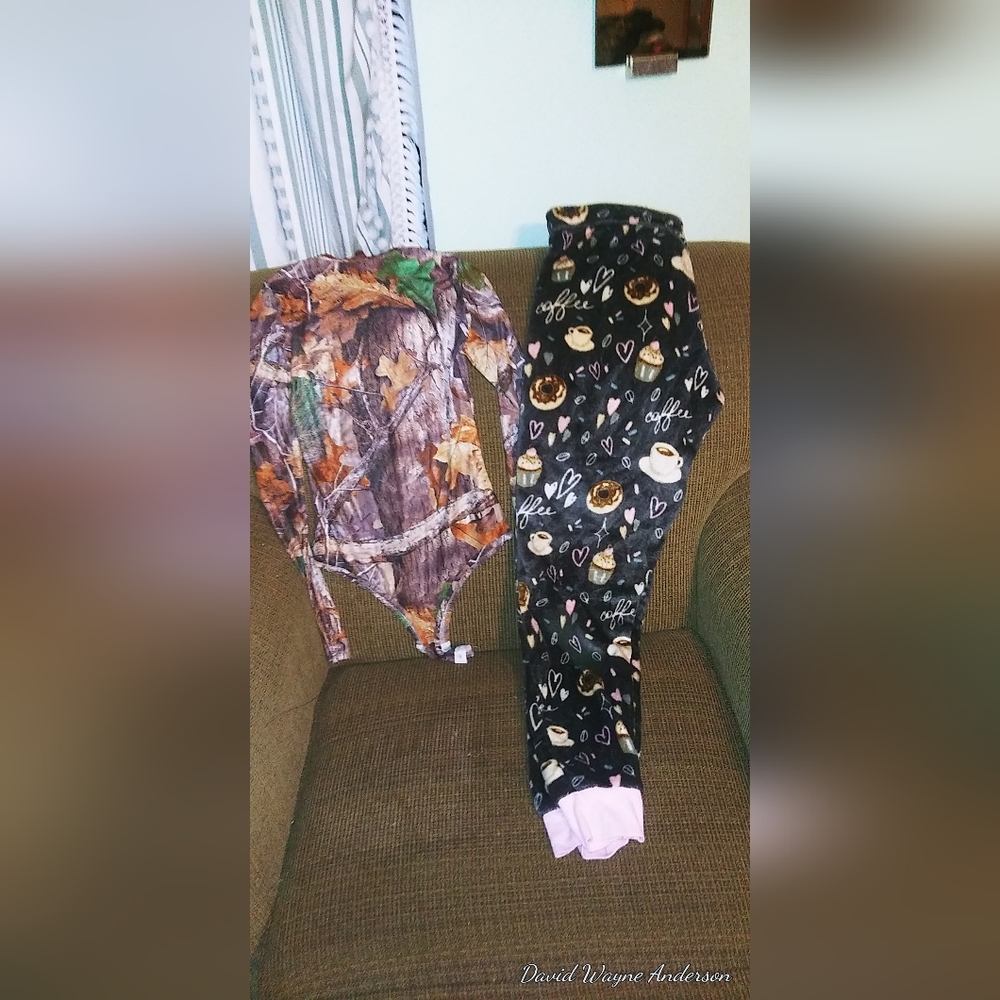 Women's Camo Button Crotch Shirt And Very Soft PJ Pants Both Size S For Falll